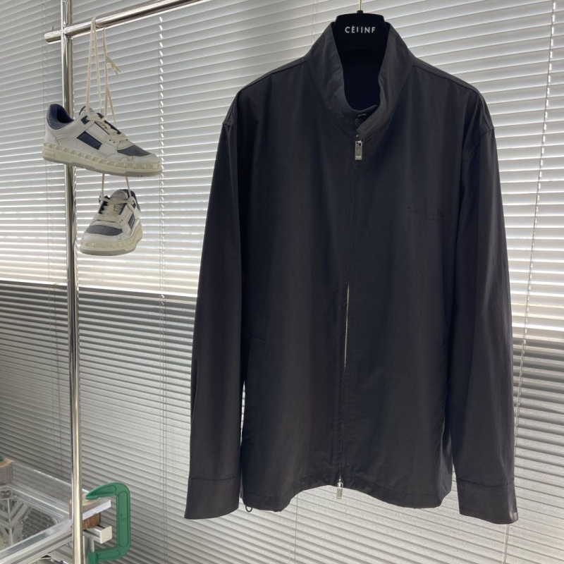 chr1st1an D10r outwear